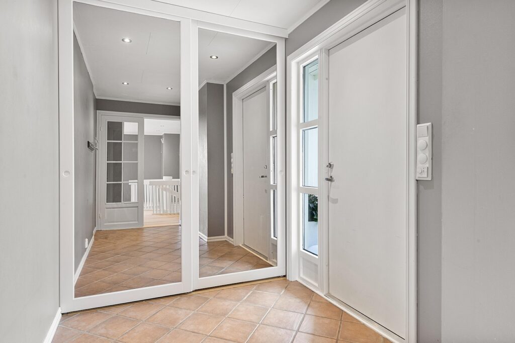 building-8604174_1280